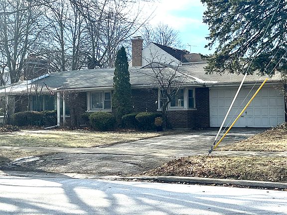 2nd image of 6900 Le Claire Ave