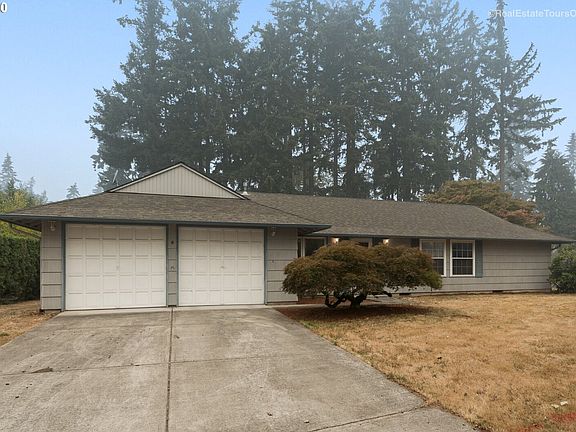 2nd image of 7810 SE Hood Ct