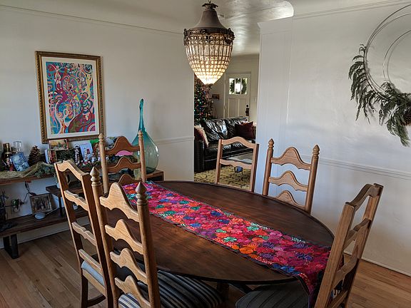 4th image of 211 Montclaire Dr NE