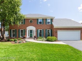 2264 River Woods Dr, Naperville, IL 60565