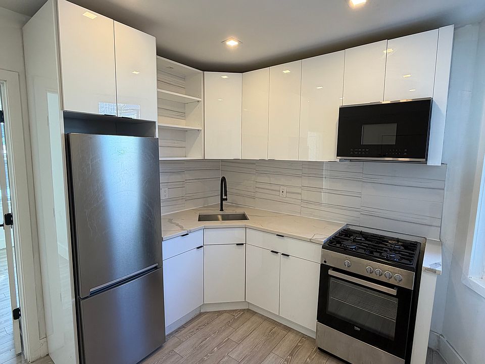 1st image of 88 Wallis Ave #1F