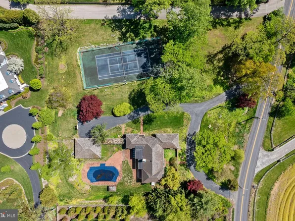 176 Abrahams Ln, Villanova, PA 19085