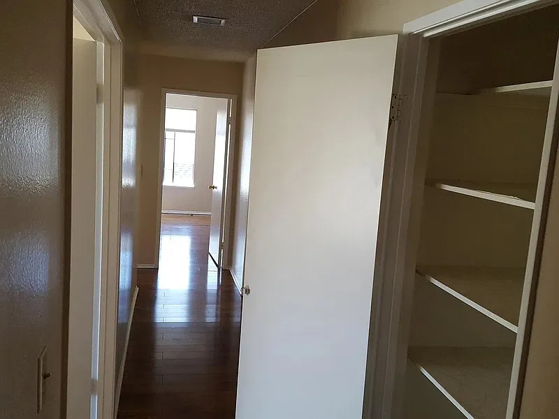 3 bed, 3.0 bath, 1418 sqft, $1,990 — Photo 4