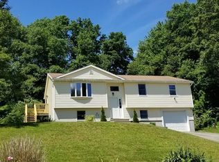 12 Glendale Dr, Dudley, MA 01571