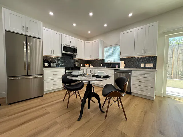 1 bed, 750 sqft, $2,400 — Photo 4