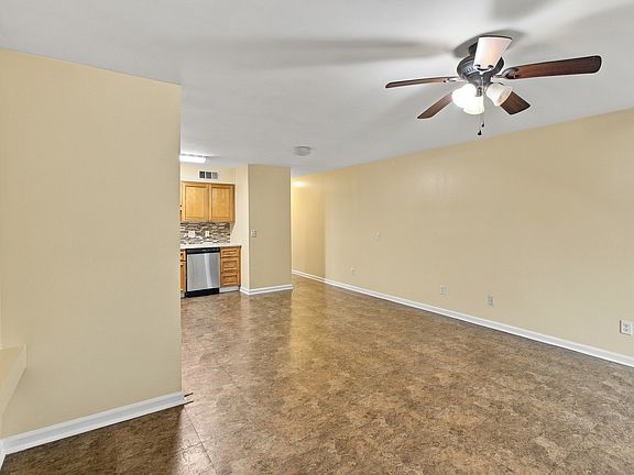 3rd image of 141 Colonial Cir #A-2