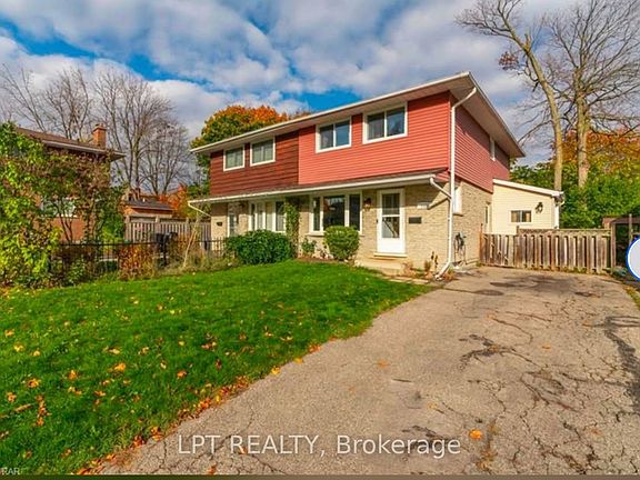 2nd image of 240 Ingleside Pl