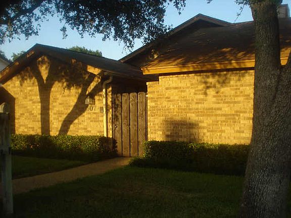 2nd image of 507 Fountainwood Dr