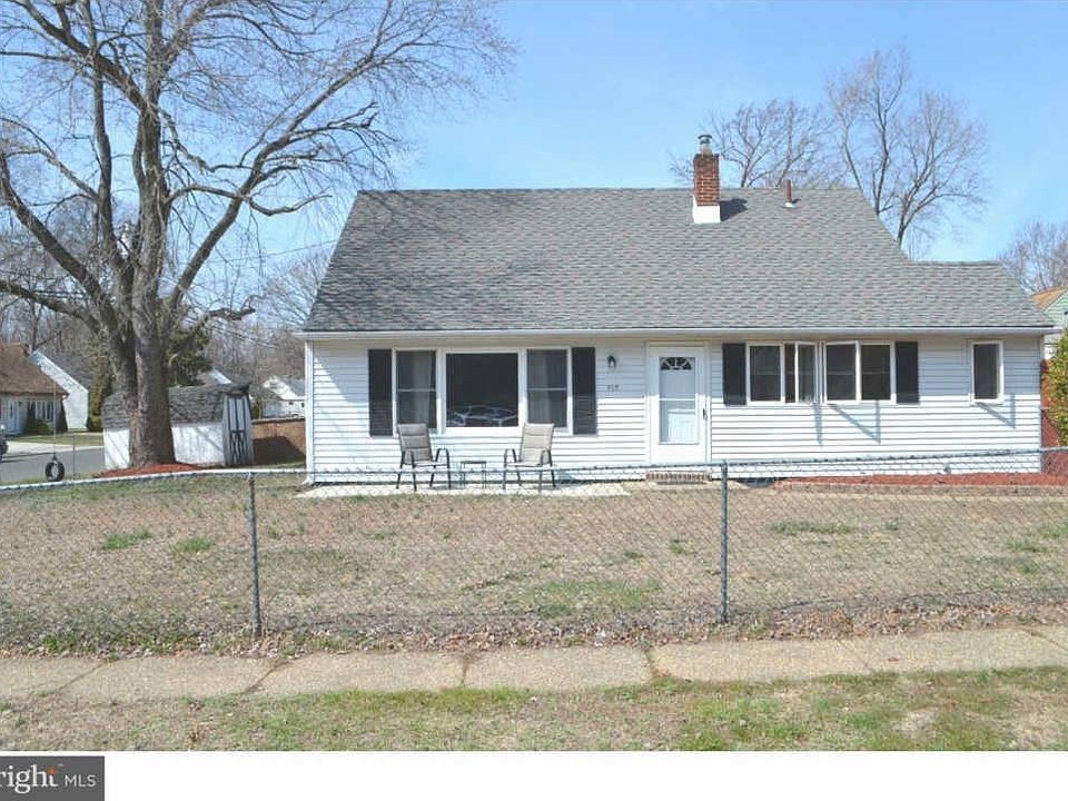 1st image of 515 Woodbury Lake Dr