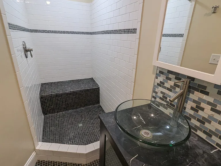 77 Whitney Ave #4 — Photo 7