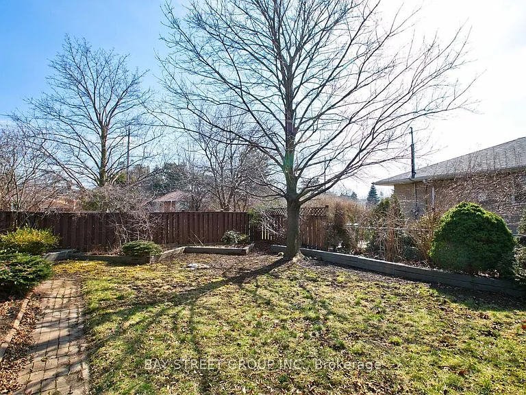 67 Elvaston Dr — Photo 25