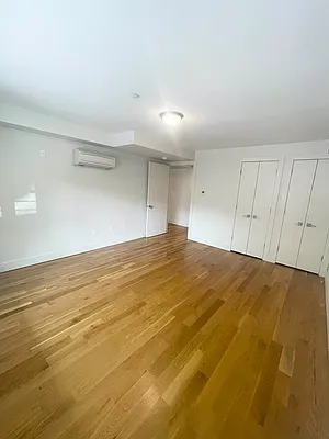 Rented by Lodger Corp | media 10