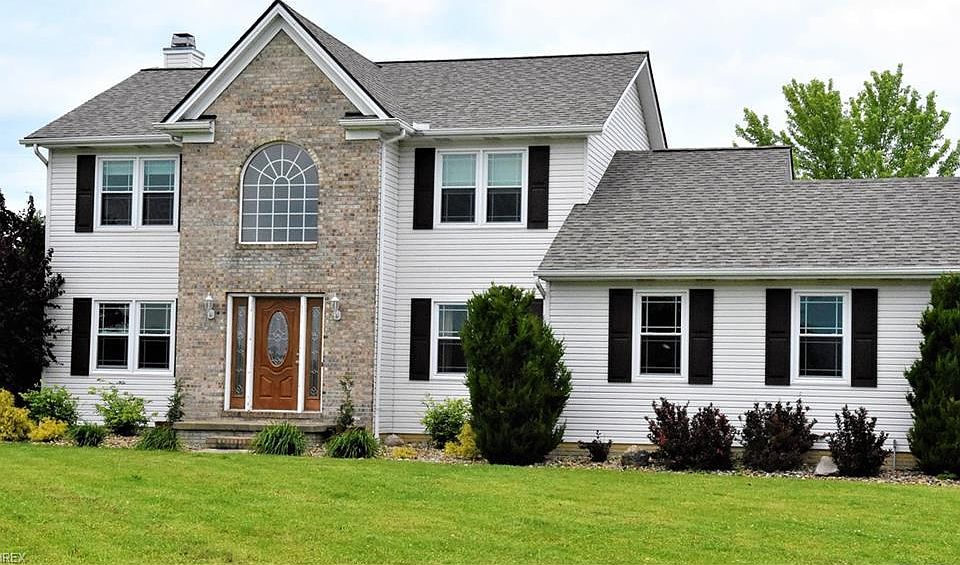 1st image of 36630 Haystacks Ln