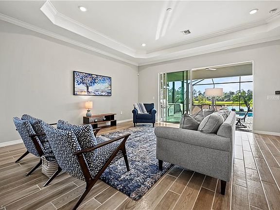 5th image of 43376 Boardwalk LOOP