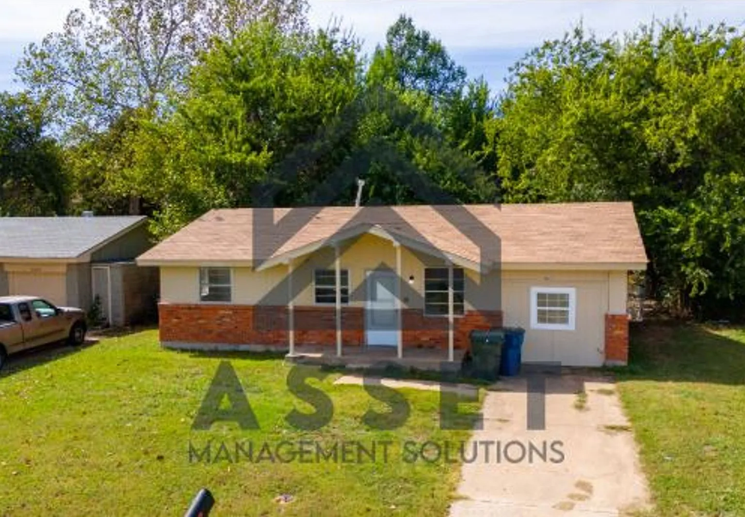 4 Bedroom Available for Lease & Rent to Own! — Photo 2