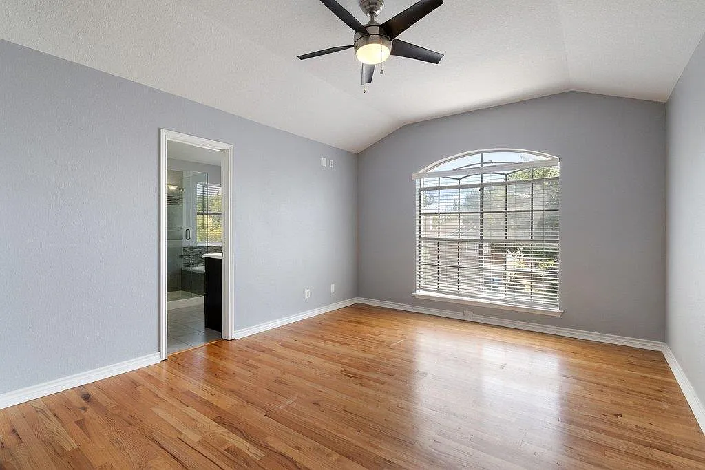 4 bed, 2.5 bath, 1932 sqft, $2,500 — Photo 4