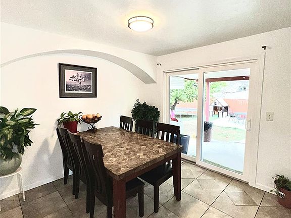 5th image of 12882 E Center Avenue