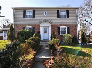 4802 Concord Ave, Great Neck, NY 11020