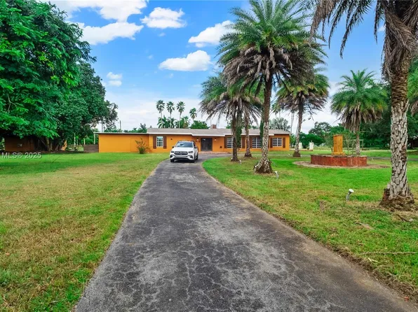 16255 SW 216th St, Miami, FL 33170