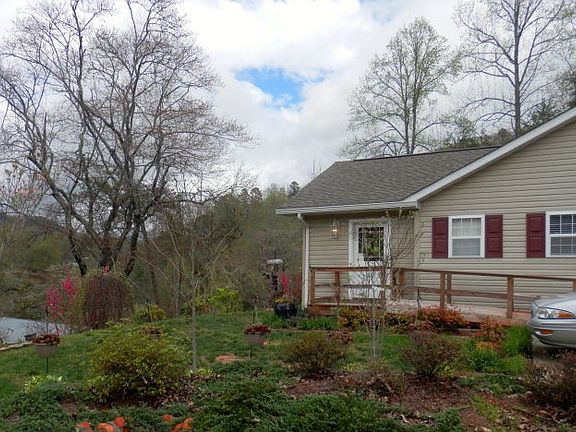 4th image of 341 Yorkshire Dr