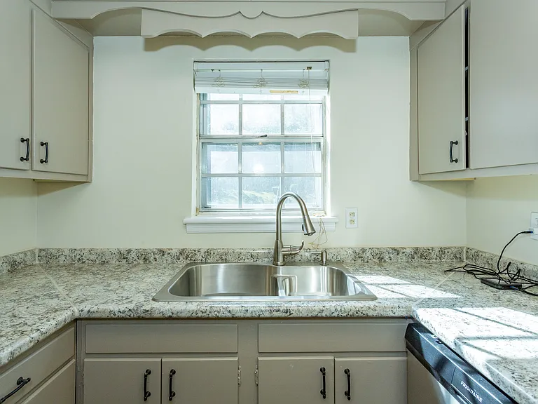 2053 Montreat Cir #2053 — Photo 11