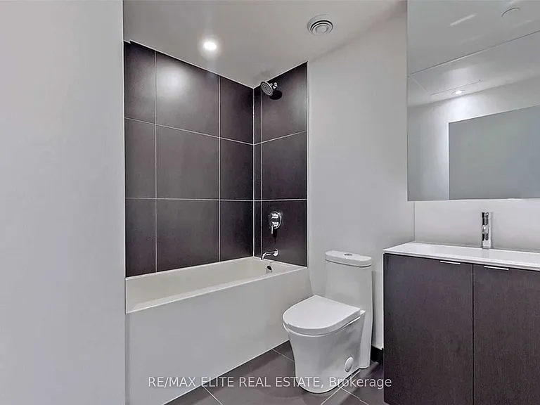 20 Edward St #1307 — Photo 26