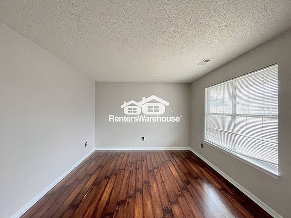5th image of 1220 Woods Edge Cir