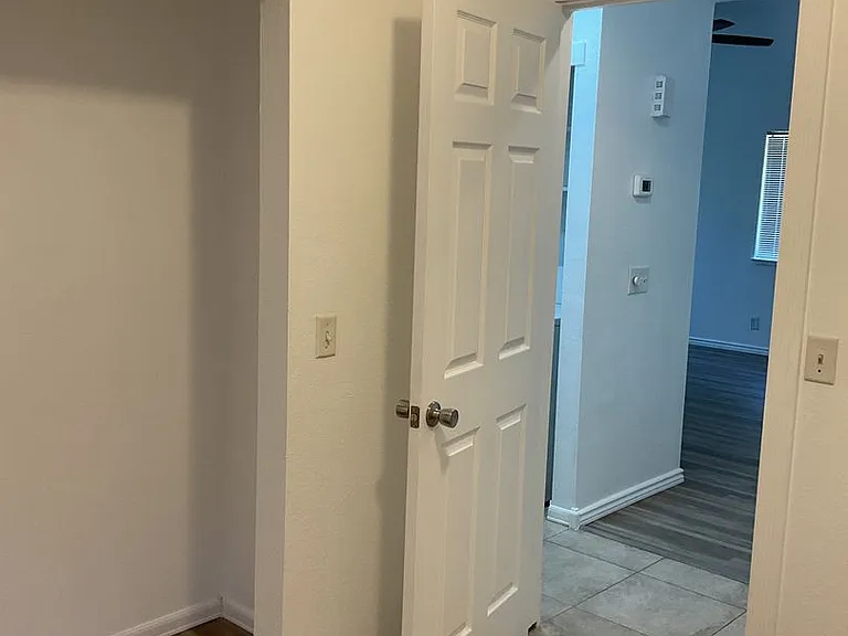 1068 Lupin Ave — Photo 19