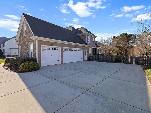 5th image of 25 Sunflower Meadows Ln