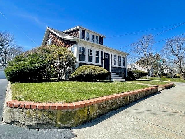 1st image of 88 Standish Ave