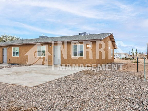 2nd image of 4020 N Montezuma Dr