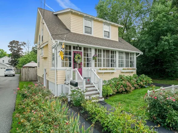 61 Houston Ave, Milton, MA 02186