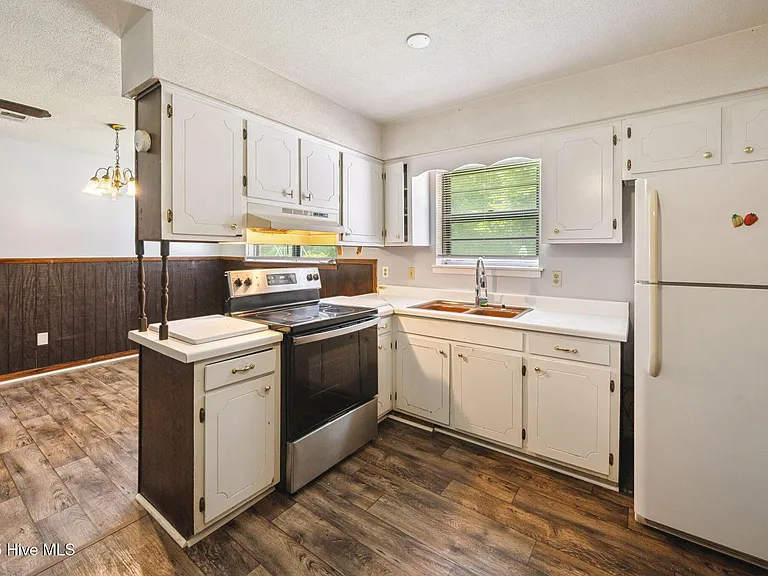 10 Stoney Rd — Photo 13