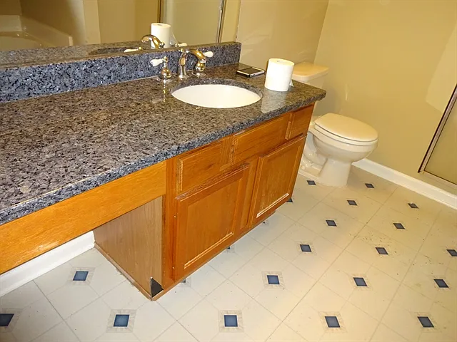 2275 Dresden Grn NW — Photo 6