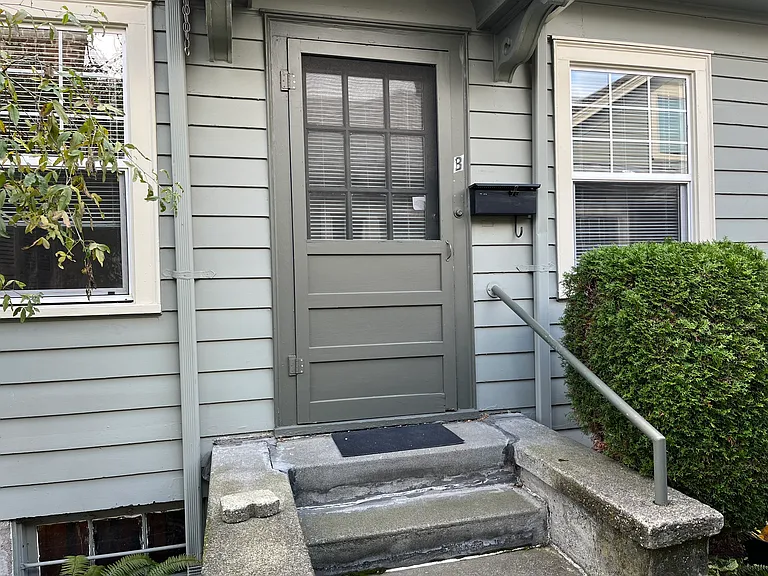 6405 Phinney Ave N — Photo 5