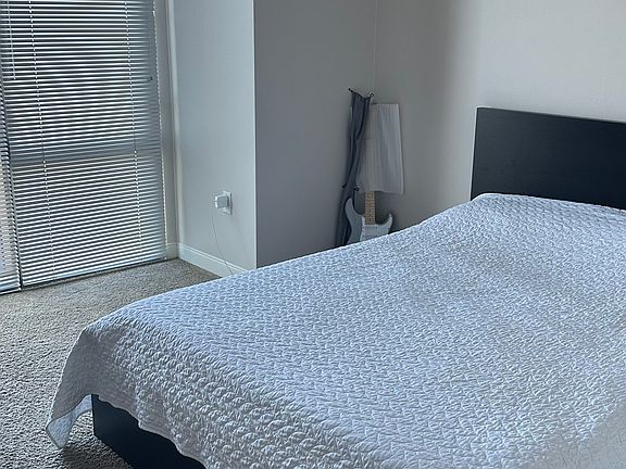 3rd image of 151 Forest Pl #1008