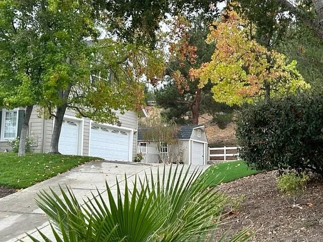 945 Old Ranch Rd — Photo 32