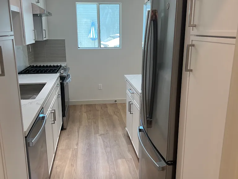 768 Gladys Ave #A — Photo 13