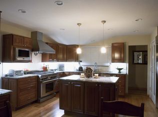 805 Cottonwood Dr, Cupertino, CA