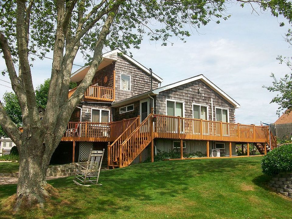 2nd image of 164 Community Dr