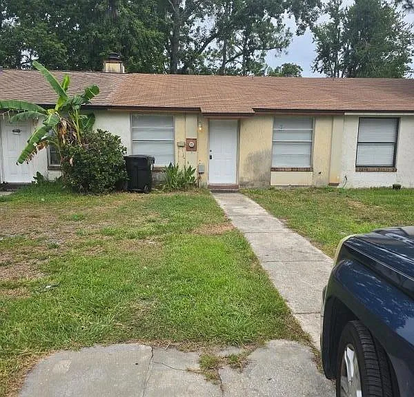 2626 Gifford Ave #B — Photo 1