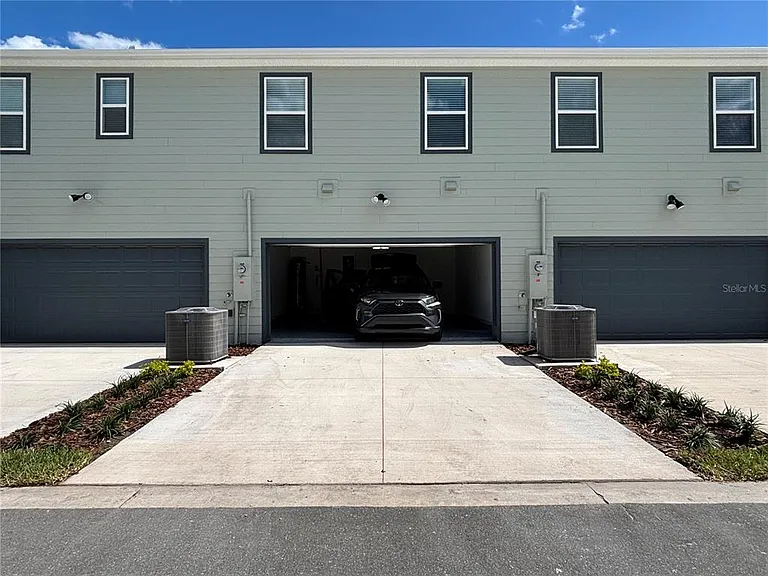 11451 Harborview St — Photo 22