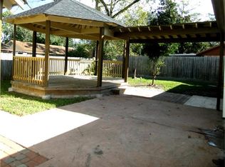 7602 Breezeway St, Houston, TX 77040