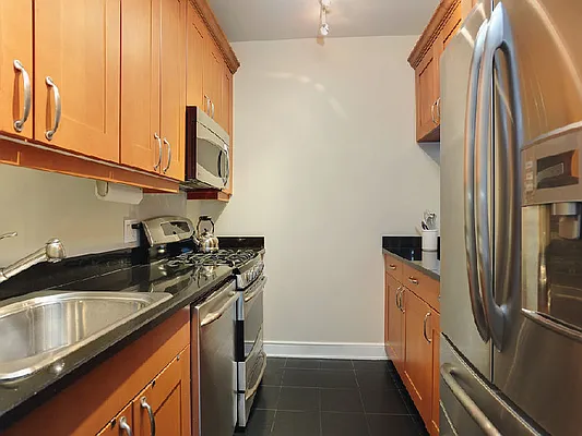 Sold by Sotheby's International Realty | media 13