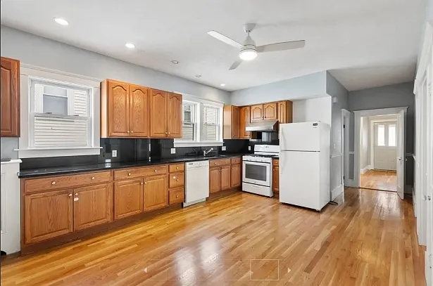 KITCHEN VIEW