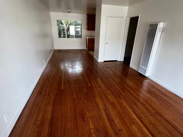 1917 Pine Ave #8, Long Beach, CA 90806