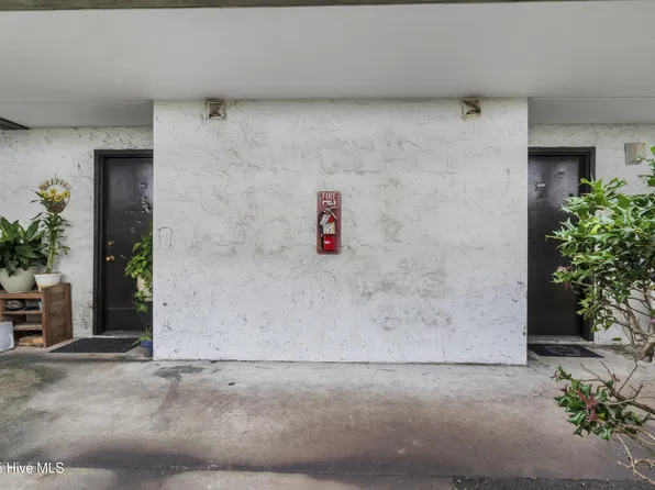 454 Racine Drive #E106 A & B, Wilmington, NC 28403