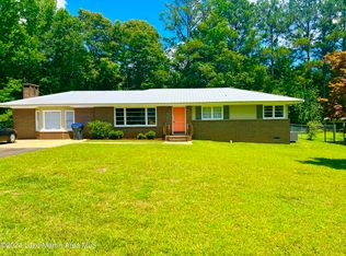 272 Lorena Dr, Alexander City, AL 35010