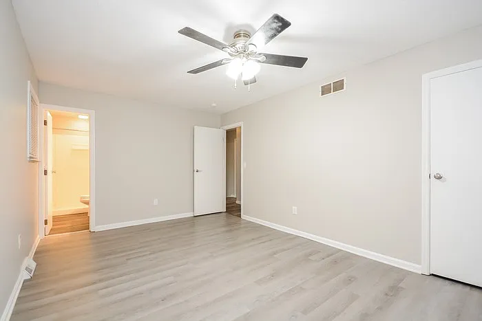 853 Meadow Ridge Dr — Photo 10
