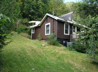 980 Valley Rd, Pulaski, VA 24301